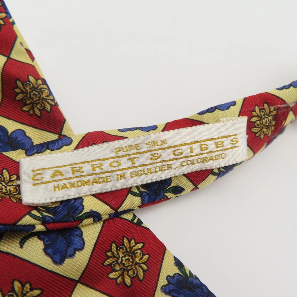 Pajarita Zanahoria & Gibbs Roja Azul Floral 2.5" Ancho Auto Corbata Seda EE. UU. Foto 3 de 4