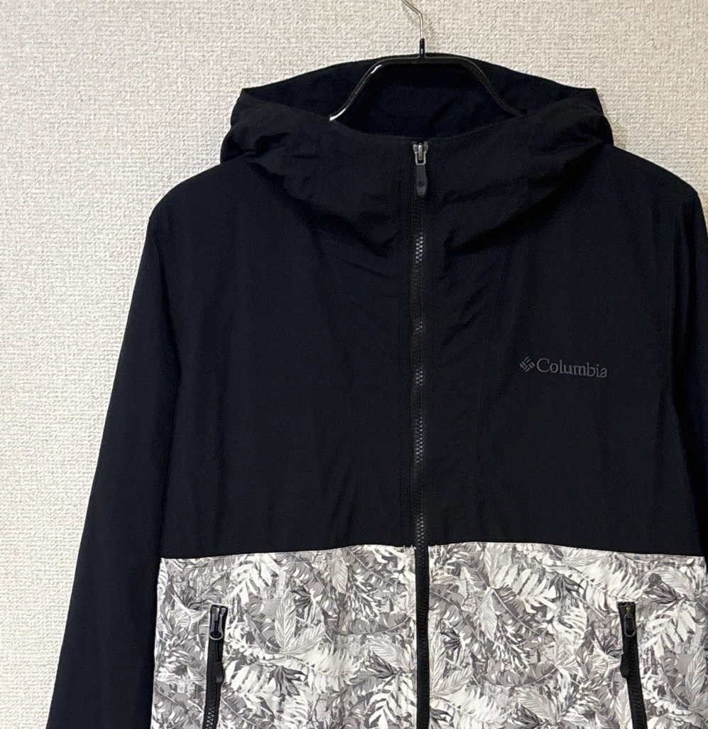 Columbia Unisex Hooded Windbreaker Jacket Black Gray Leaf Print Size M Japan