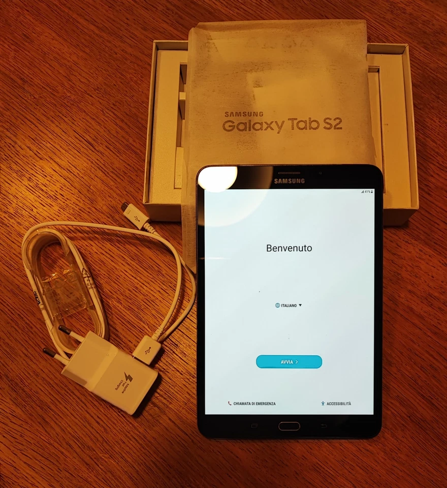 Samsung Galaxy Tab S2 8.0 · 32GB · Cellular, foto 1 di 4
