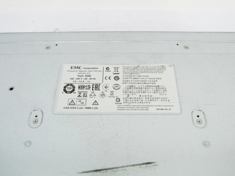 EMC SAE 25 Bay 2x Controllers 303-104-000E NA Storage Array w/ 2x PSU No Drives - Image 2 of 4