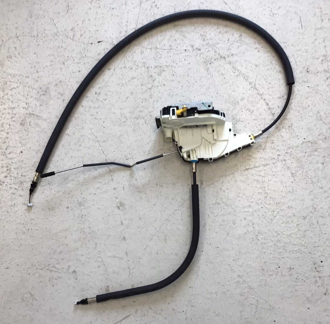 Maserati Ghibli 2014-2020 Front Left Door lock actuator P/N 673007276