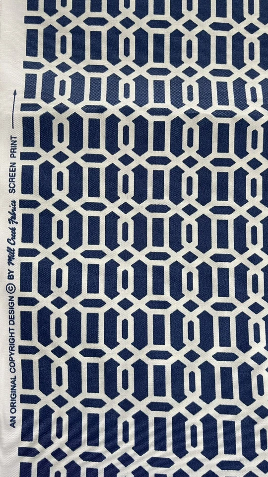 Tela decorativa puerta geométrica azul marino y blanco 2,75 yardas 54" celosía Mill Creek Foto 4 de 4