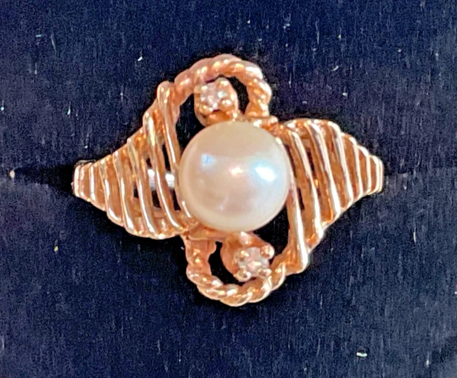 Anillo de diamantes y perlas de oro amarillo de 10K tamaño 7,5 4,42 g Foto 2 de 4