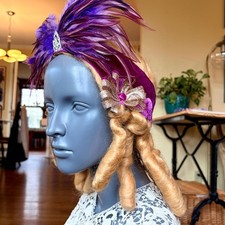 GREAT VINTAGE 1920s THEATRICAL COSTUME or SHOWGIRL WIG WITH FEATHERED HEADDRESS
