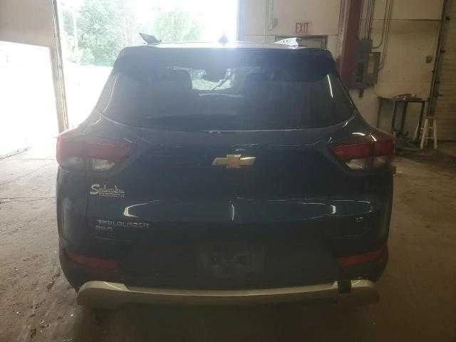 Alerón trasero para Chevy Trailblazer 21-23 Foto 4 de 4