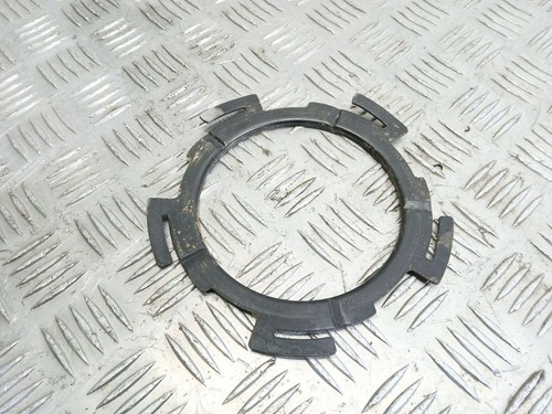 Chrysler Grand Voyager IV Befestigungsmutter Kraftstoffpumpe im Tank UST116499