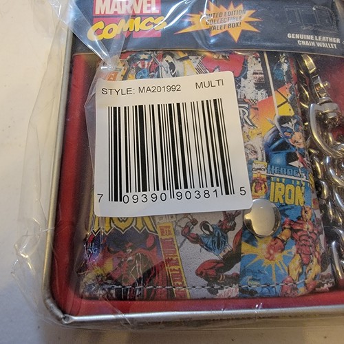 Cartera triple con cubierta de cómic Marvel Avengers con cadena nueva - Imagen 6 de 12