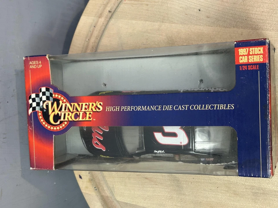 Vintage Dale Earnhardt #3 Goodwrench 1/24 Diecast Winner's Circle NASCAR 1997 - Image 3 of 4