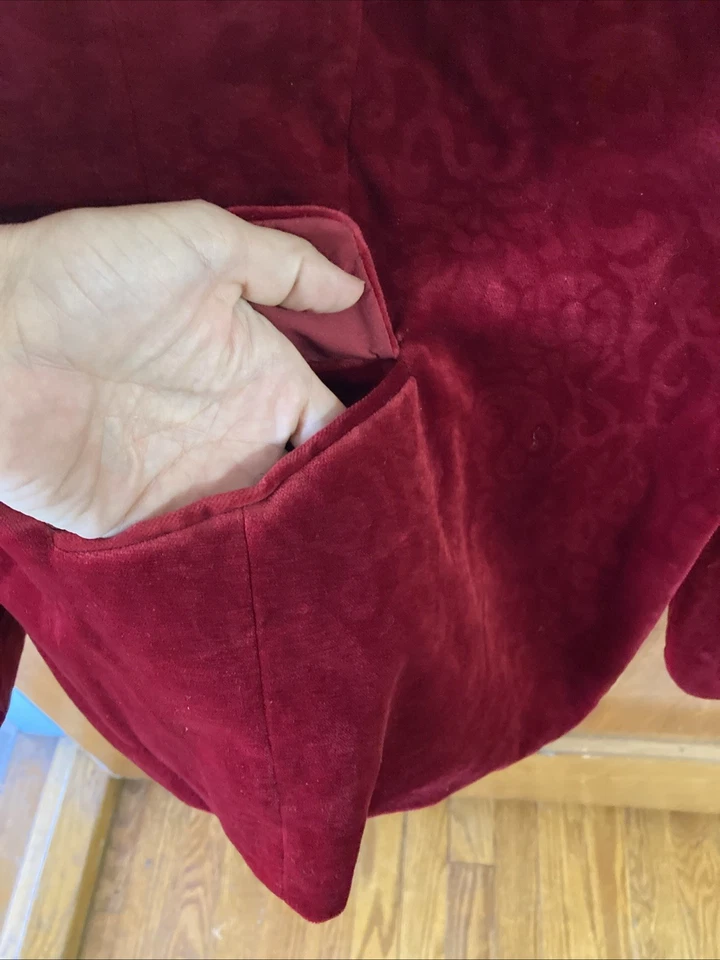 Dana Buchman Womans Velvet Blazer Sz XXL ? Red Patterned Holiday Whimsy Goth - Image 4 of 4