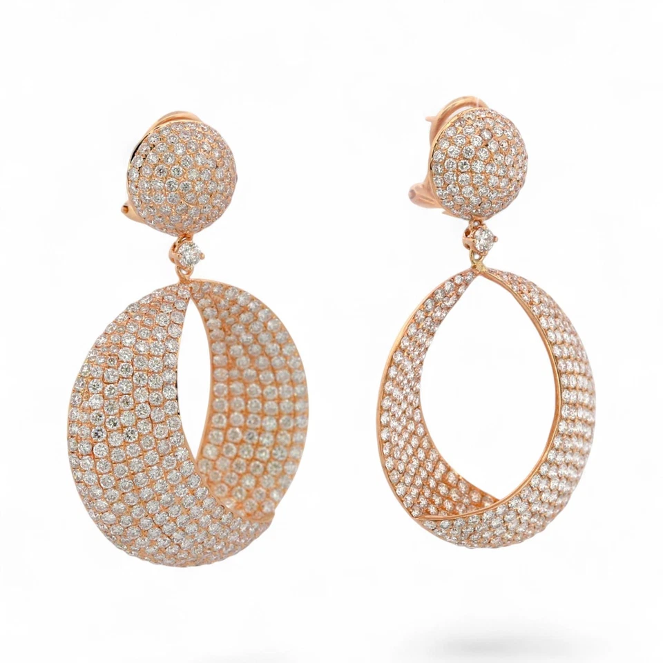 18K 玫瑰金钻石铺面耳环 6.50 克拉声明欧米茄背 — 第 4/4 张图片