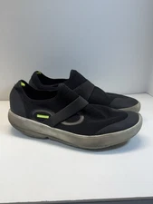 Oofos Oomg Mens 11.5 Low Mesh - White/Black Recovery Comfort Shoes View Pictures