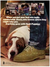 ANUNCIO IMPRESO, 1980 Zapatos Hush Puppies Años 80 Pareja Parque Banco Perros Shawnee en Camello