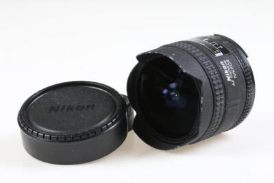 NIKON AF Fisheye 16mm f/2,8 D - SNr: 613695