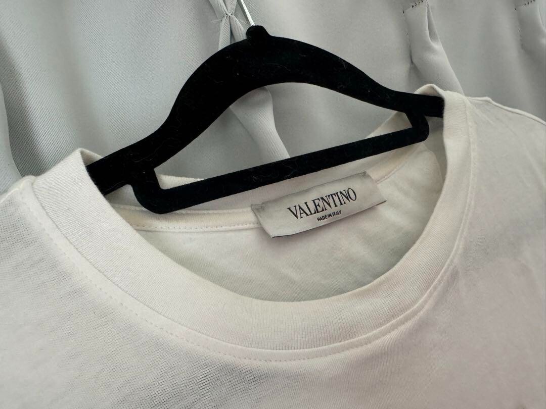Valentino VLTN Rogo T-Shirt Women XS Size White spangle Used Valentino VLTN Rogo T-Shirt Women XS Size White spangle Used