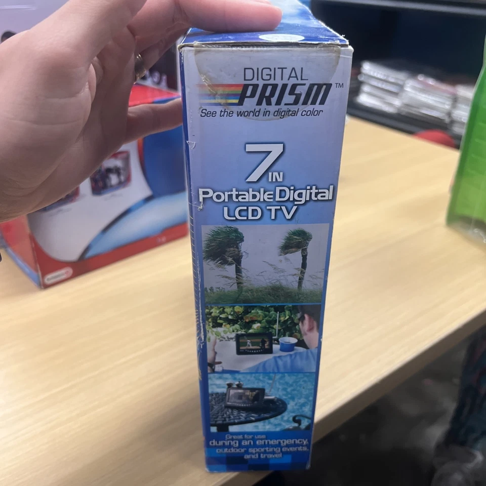 Complete Working Digital Prism ATSC-710 7" 480i EDTV-Ready LCD Television - Image 3 of 4