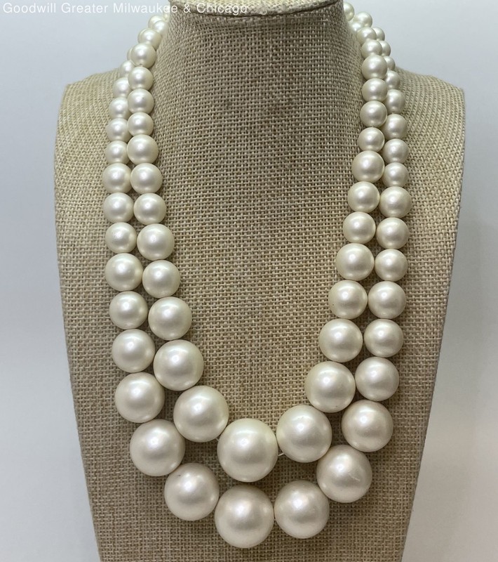 Vintage Graduated White Beaded Double Strand Necklace 138.3g