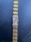 Vintage Seiko Tank 2E20-7191 Mother of Pearl Dial Diamond Women Gold Dress Watch
