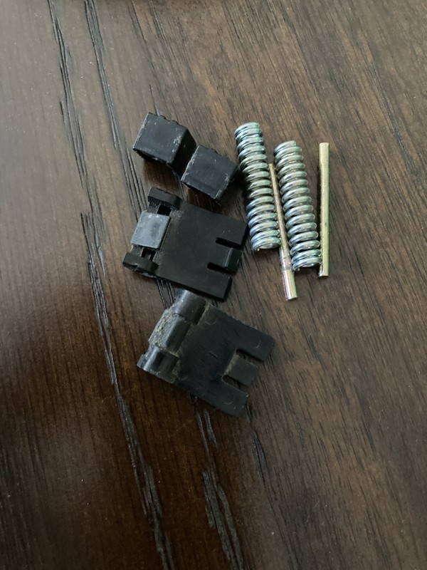 Numark DJ Turntable TT-1520 Hinge Assemblies