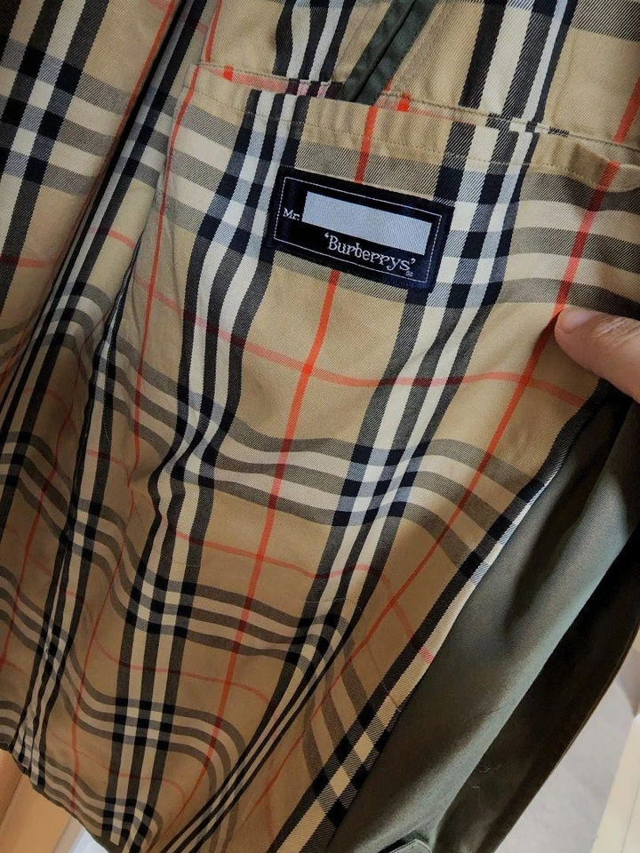 Burberry trench coat  - Image 4 of 4