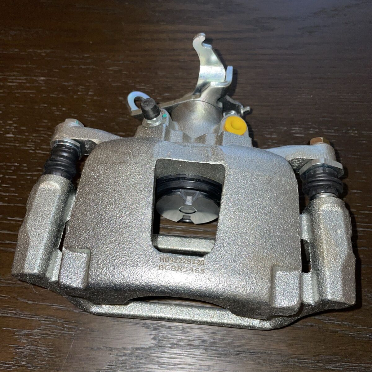 NEW Raybestos Brake FRC12588 BRAKE CALIPER OEM 179910 NEW Raybestos Brake FRC12588 BRAKE CALIPER OEM 179910