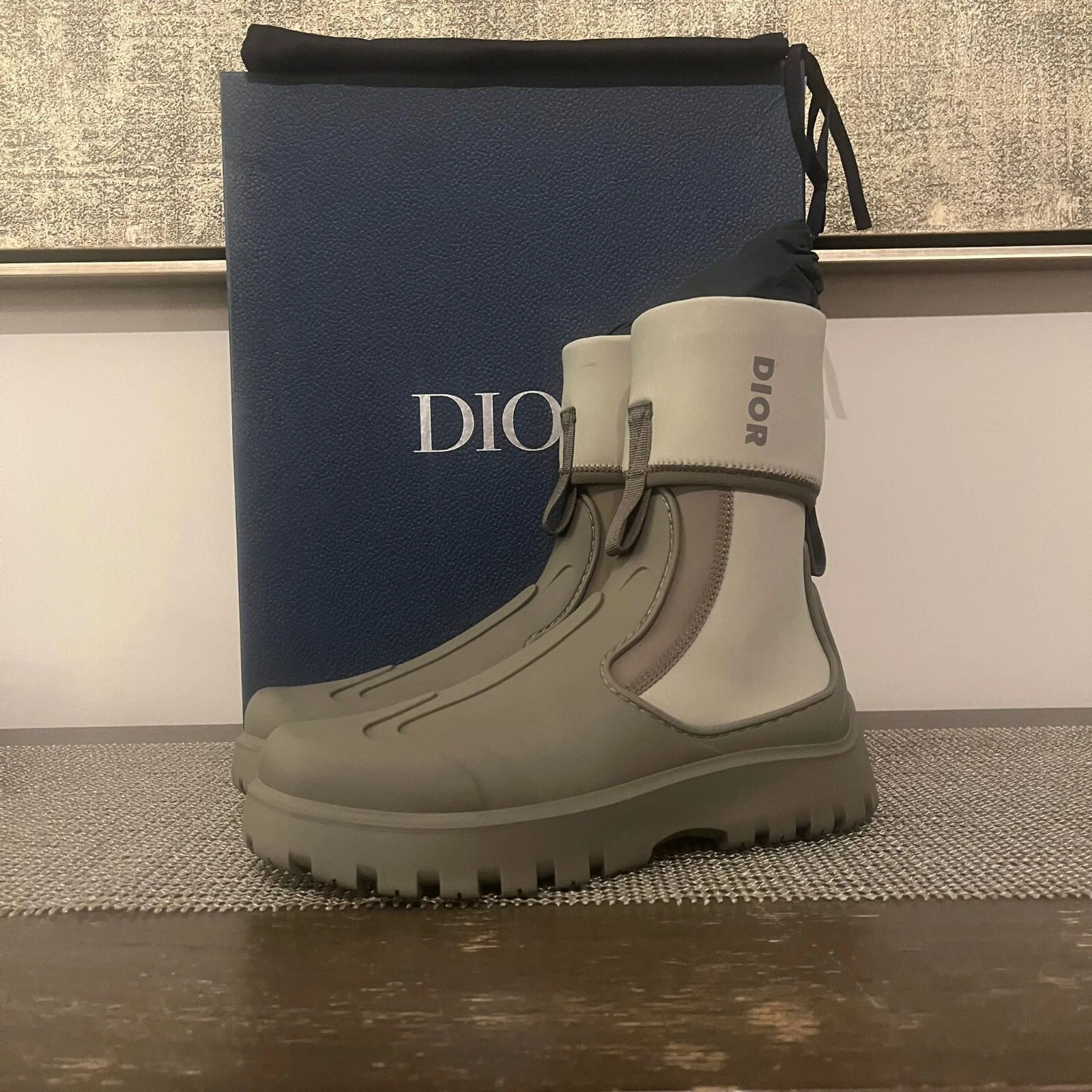 Dior, bottes de jardin en néoprène en kaki, neuves dans leur boîte 41 it