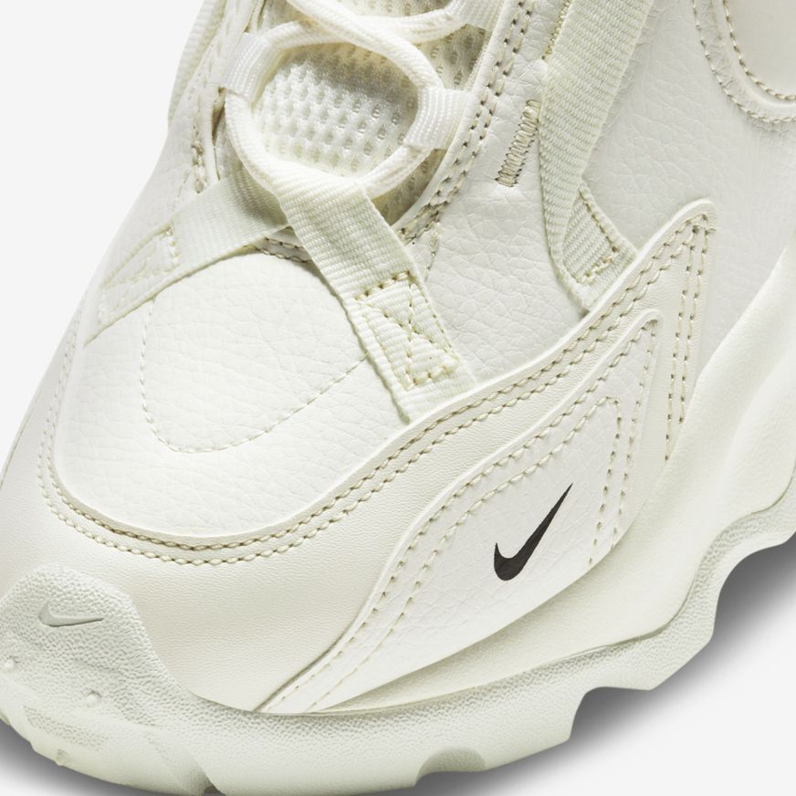 New Nike Women's TC 7900 Shoes - Summit White (DD9682-100