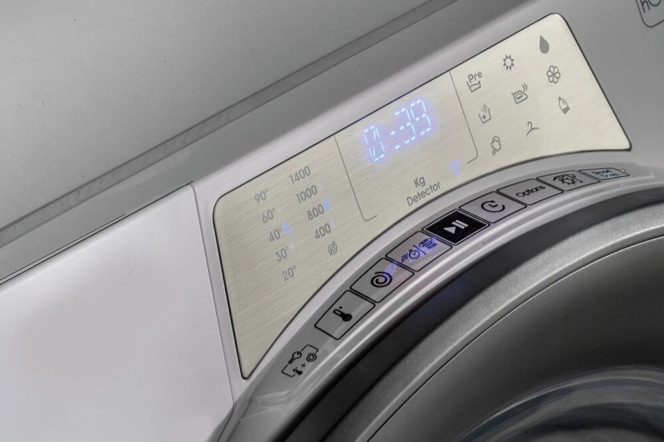 Lavasciuga Candy 8+5kg RapidÓ PRO RPW4856BWMR9/1-S Inverter 60 Programmi A - Immagine 2 di 4