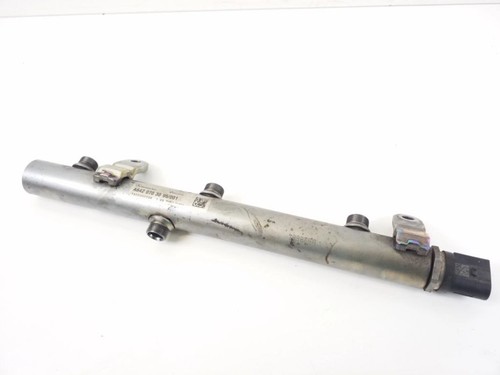 Mercedes E 2014 Kraftstoffverteiler Einspritzleiste Verteilerrohr A6420703095