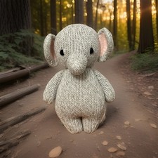 Cuddle & Kind Mini Elefante Peluche Tejido 6.5” 2022 Hecho a Mano en Perú Gris Relleno