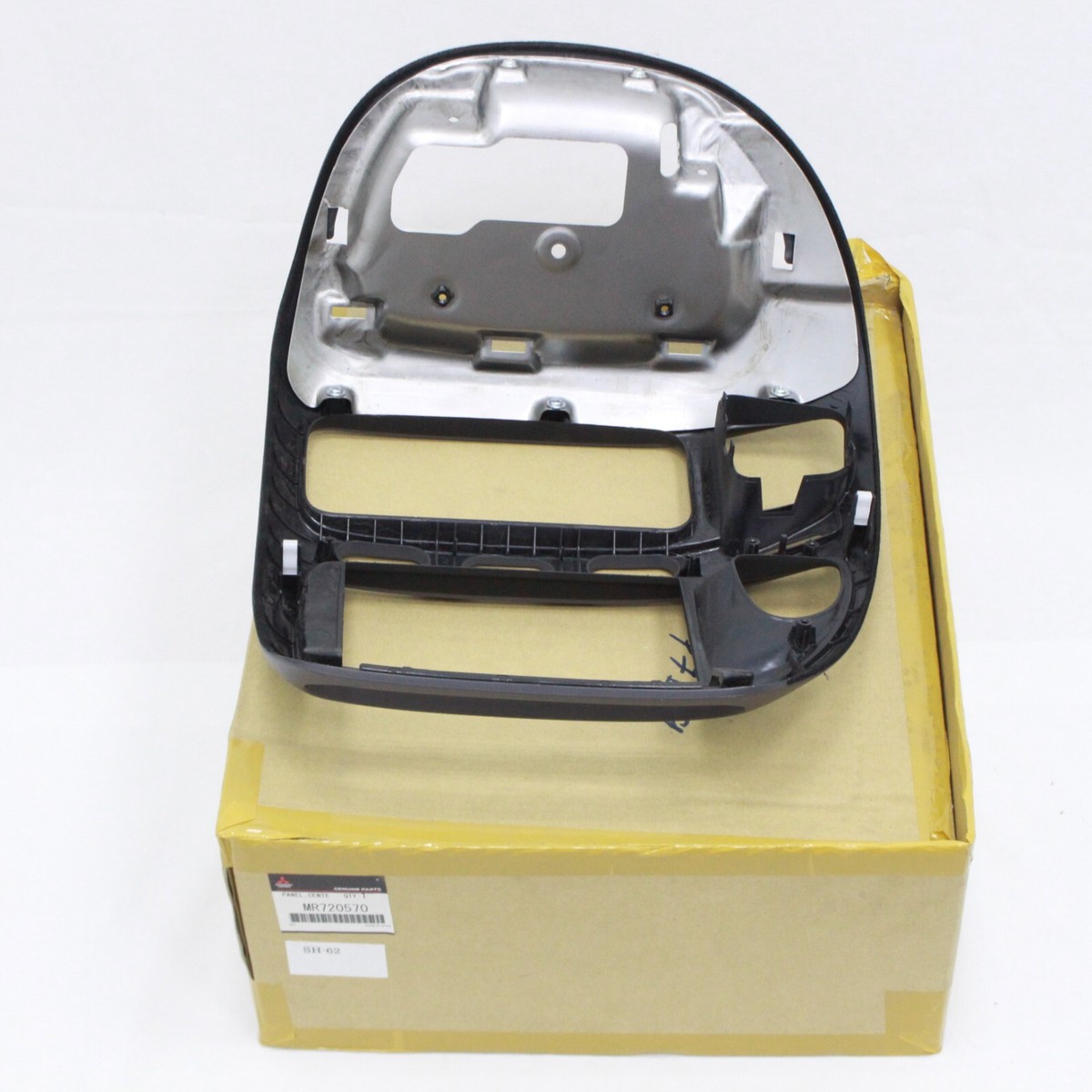 MITSUBISHIマテリアル Mitsubishi Delica L400 Space OEM Genuine Center Dash