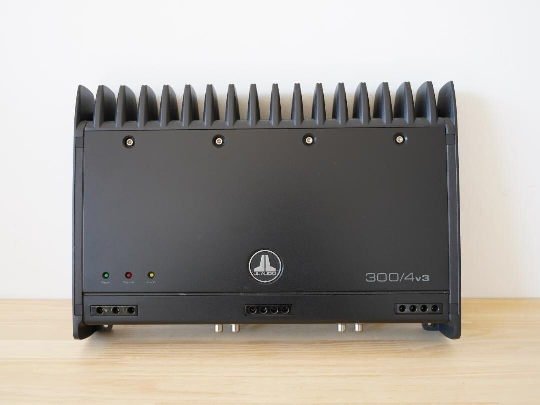 JL AUDIO 300/4 v3 動作確認済み JL AUDIO 300/4 v3 動作確認済み - メルカリ