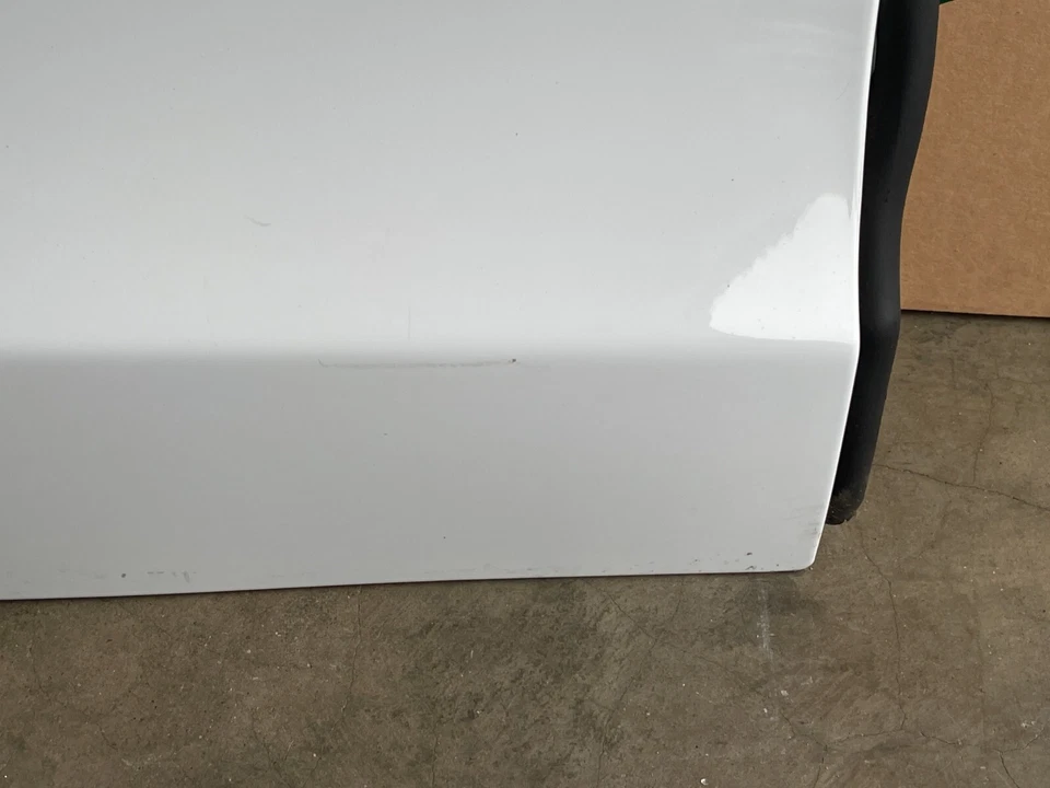 2012 - 2020 年特斯拉 Model S 后右乘客外门外壳白色原始设备制造商 BTP1 — 第 4/4 张图片