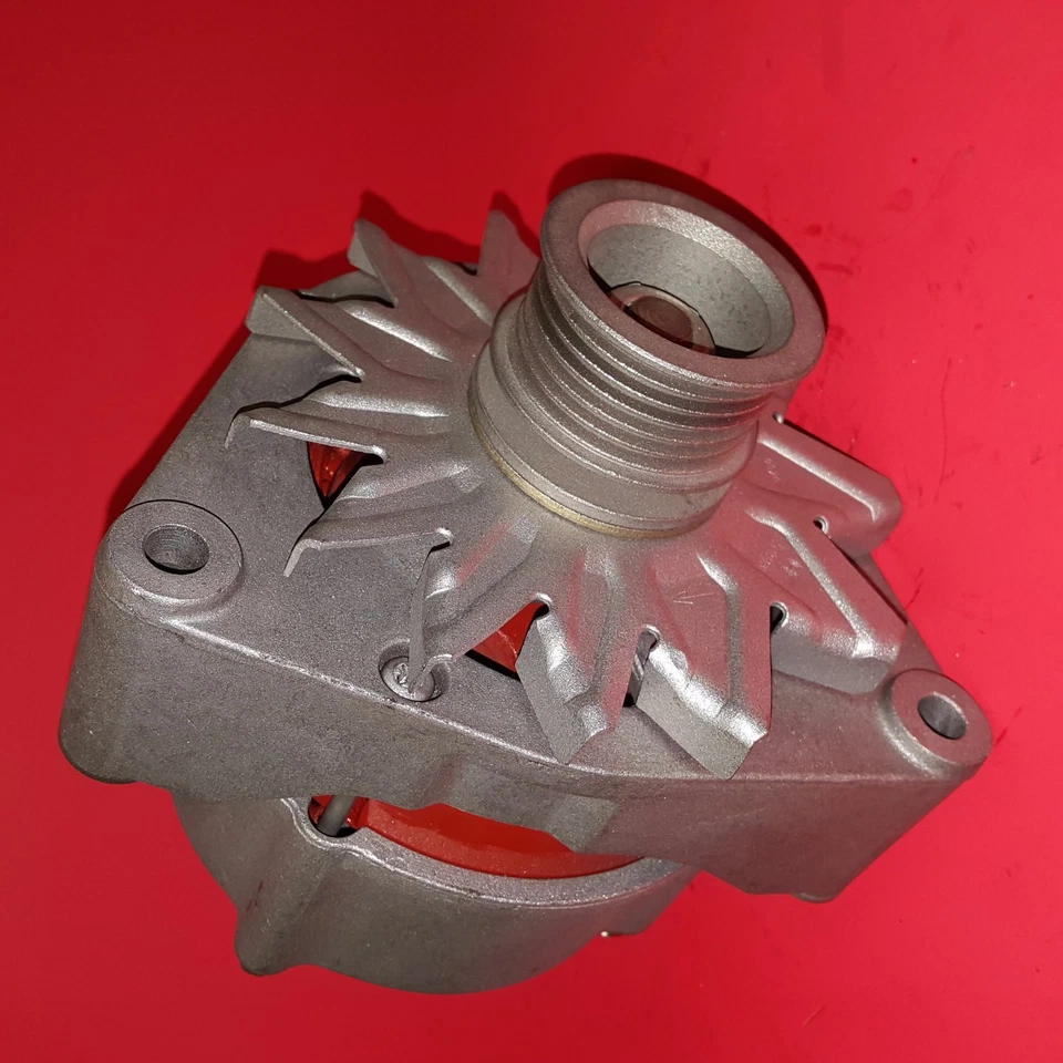 Alternador Mercedes Benz 190E 1988 a 1993 6 cilindros motor 2,6 litros 80AMP Foto 3 de 3
