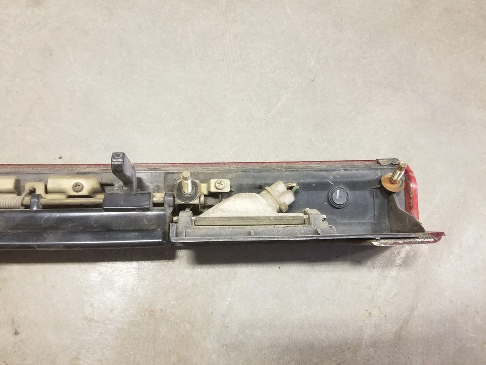 OEM INNER LIFTGATE Handle License Plate Lights 1991-1997 Toyota Previa - Image 4 of 4