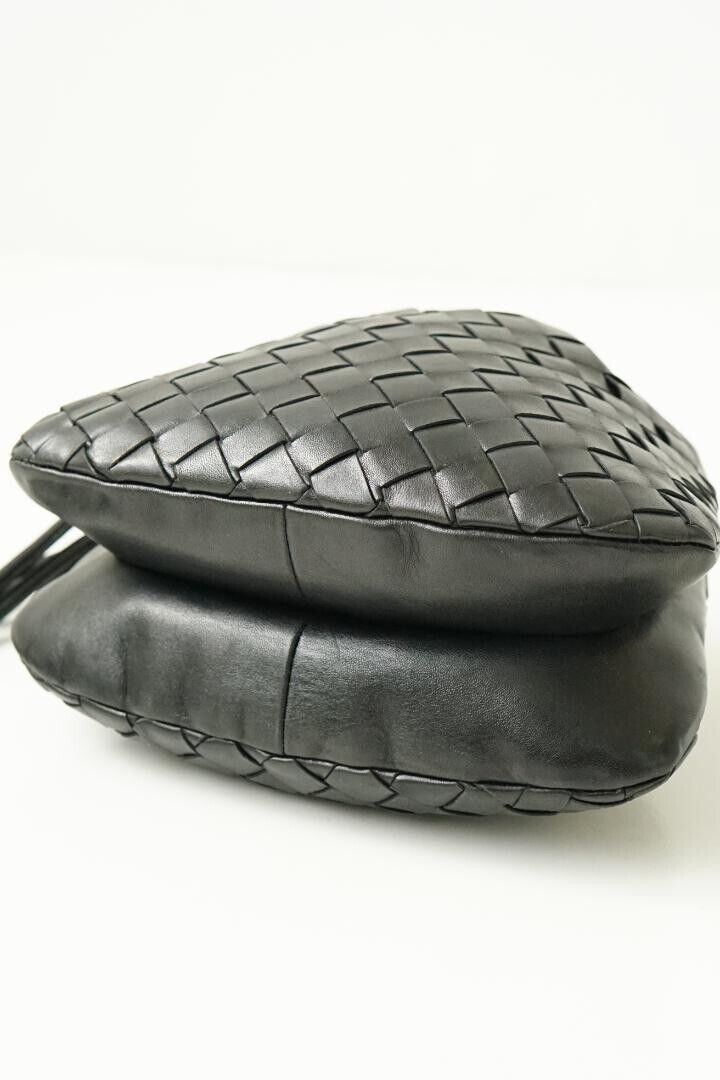 Bottega Veneta Intrecciato Genuine Leather Black Drawstring Bottega Veneta Intrecciato Genuine Leather Black Drawstring