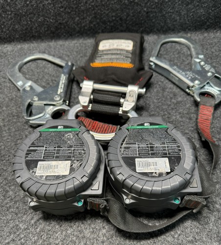 Honeywell Miller Personal Fall Limiter Self Retracting Lifeline MFLEW2-4/6FT - Picture 3 of 6