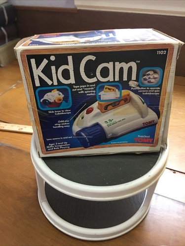 TOMY Kodomo No Omocha Children's Toy Film Polaroid Camera TOMY Kodomo No Omocha Children's Toy Film Polaroid Camera