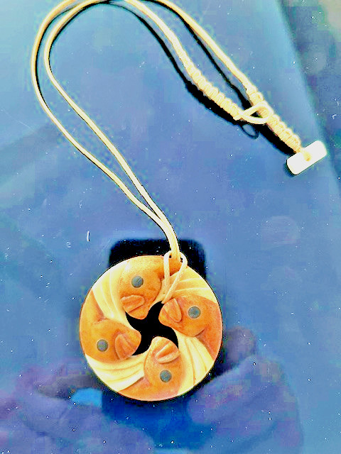 NEW ZEALAND MASTER MAORI CARVER KERRY THOMPSON PENDANT