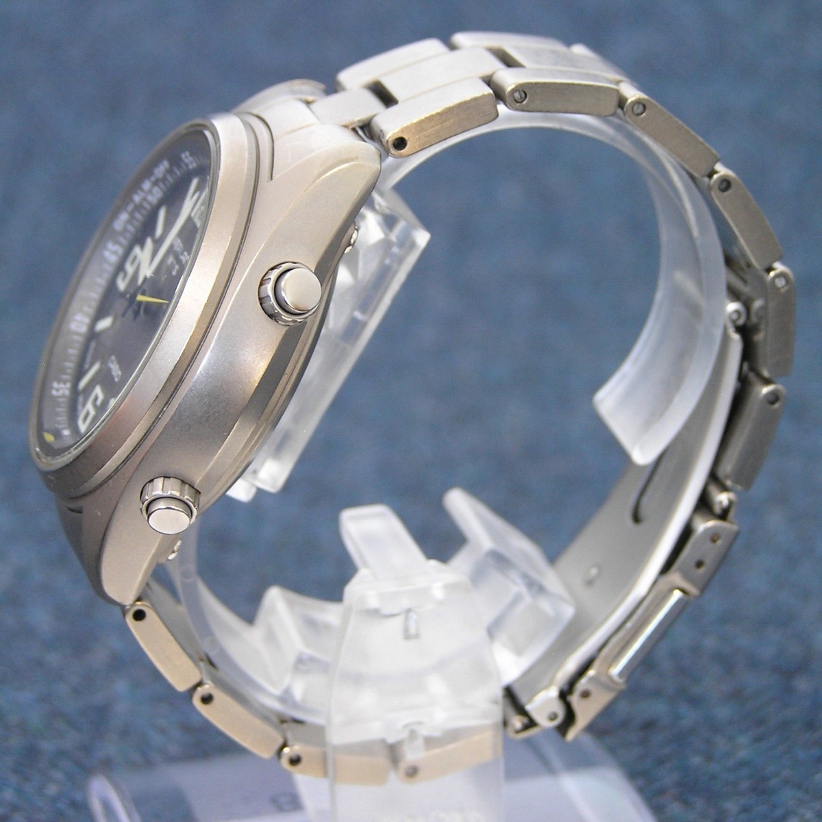 Japan Exclusive!] CASIO OVW-100TDJ Overland Solar Radio Field