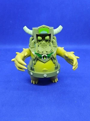 Toepick Ben 10 Omniverse figurine casque ouvrant Bandai 2012 13 cm - Photo 1/4