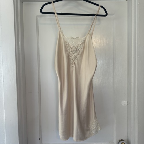Kathy Lee Robe and Nightgown Set Womens Medium Ivory Satin Lace Trim Sleepwear - Picture 8 of 15