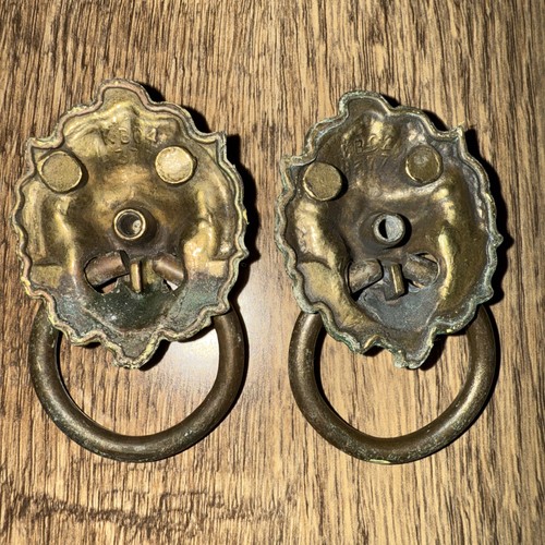 Set Of 2 Vintage Brass Lion Head Dresser Chest Drawer Knob Cabinet Pull Patina - Picture 4 of 6