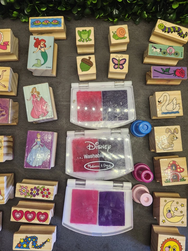 Lote de 35 estampillas de goma montadas en madera Blancanieves de la princesa Ariel Cenicienta de Disney Foto 4 de 4