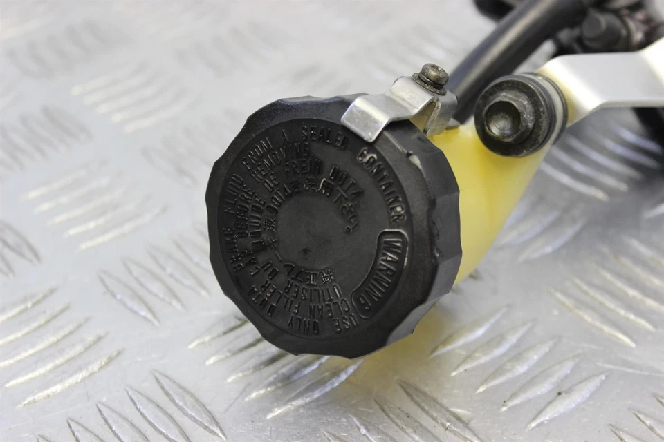 Cilindro maestro de freno delantero Fireblade 2006 2007 B146 Honda CBR 1000 RR Foto 4 de 4