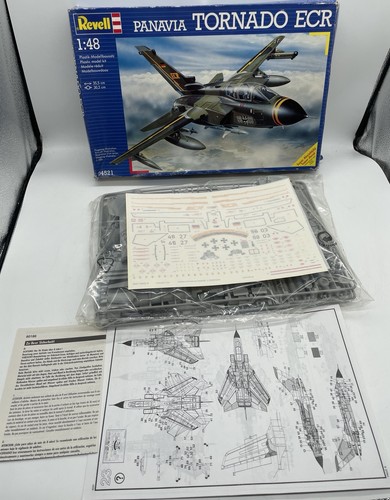 Revell Panavia Tornado ECR 04521 1993 VINTAGE - Neu Sealed RAR 1/48