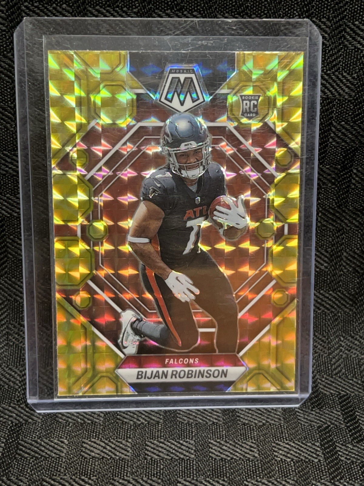 2023 Panini Mosaic Football Reactive Yellow #284 Bijan Robinson RC Falcons