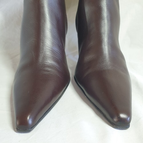 Clarks Boots Brown Suede Leather Knee Heels Size 6 - Picture 4 of 15