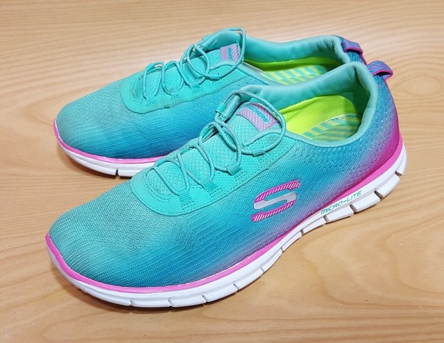 skechers get connected