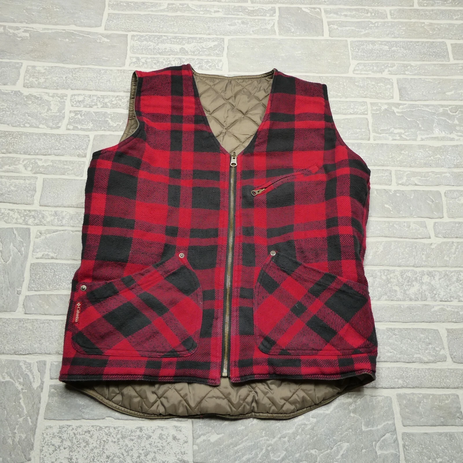 VINTAGE Columbia Reversible Vest Adult Large Red Buffalo Plaid Quilted Insulated