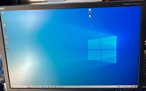 NEC MultiSync LCD2690WUXi2 26" Widescreen LCD Monitor With Sound Bar 90! Works! - Picture 3 of 19